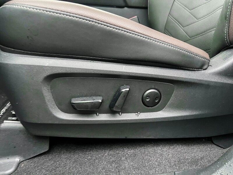 2025 Nissan Pathfinder Platinum Wilmington NC