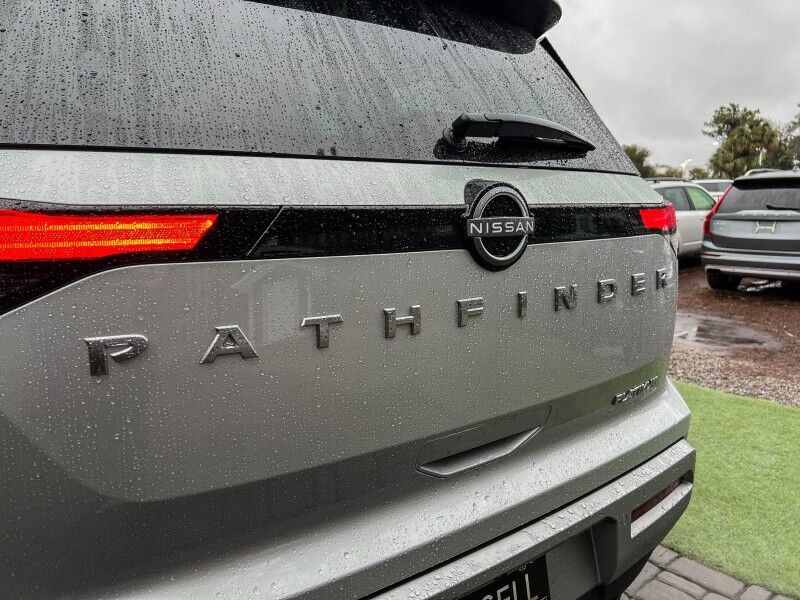 2025 Nissan Pathfinder Platinum Wilmington NC