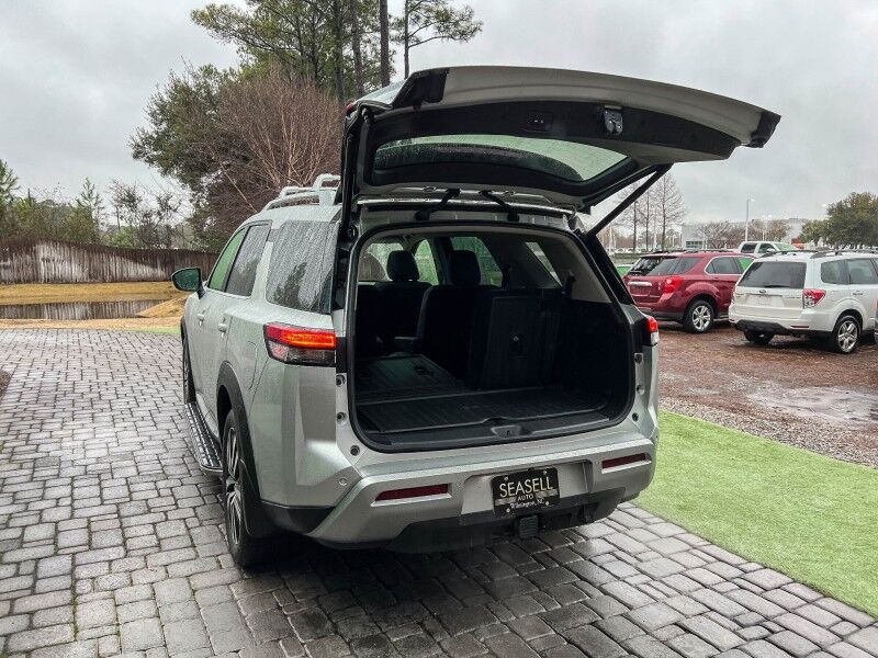 2025 Nissan Pathfinder Platinum Wilmington NC