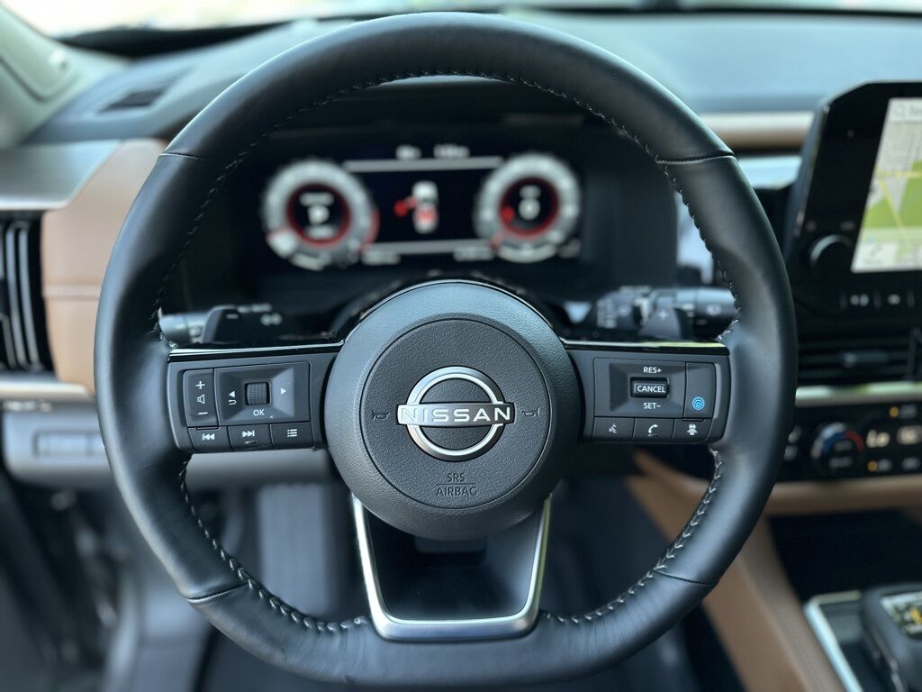 2025 Nissan Pathfinder Platinum w/Captain&apos;s Chairs Package San Clemente CA