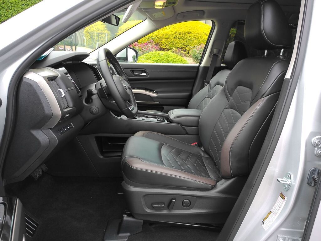2025 Nissan Pathfinder Platinum Richmond VA