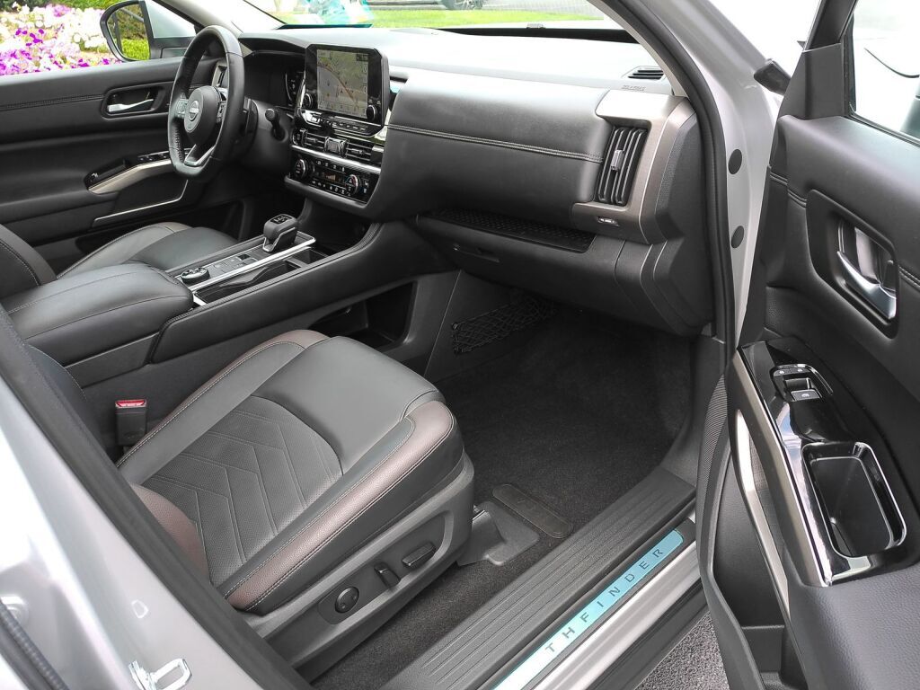2025 Nissan Pathfinder Platinum Richmond VA