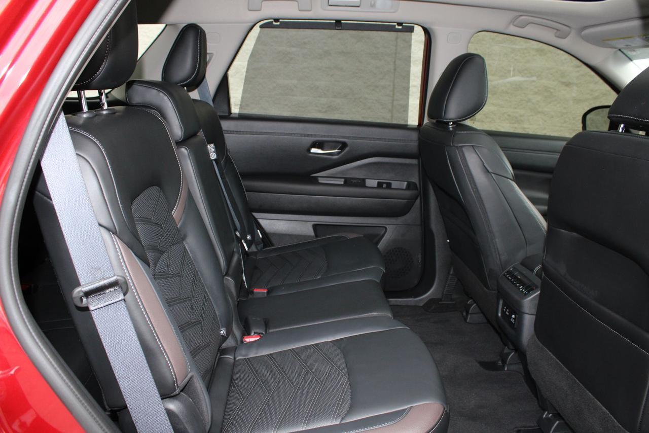 2025 Nissan Pathfinder Platinum Stafford VA
