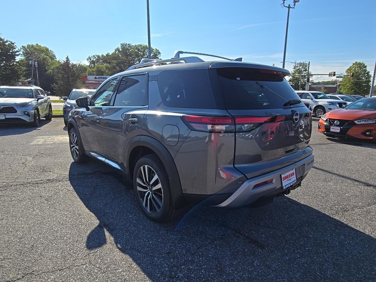 2025 Nissan Pathfinder Platinum Glen Burnie MD