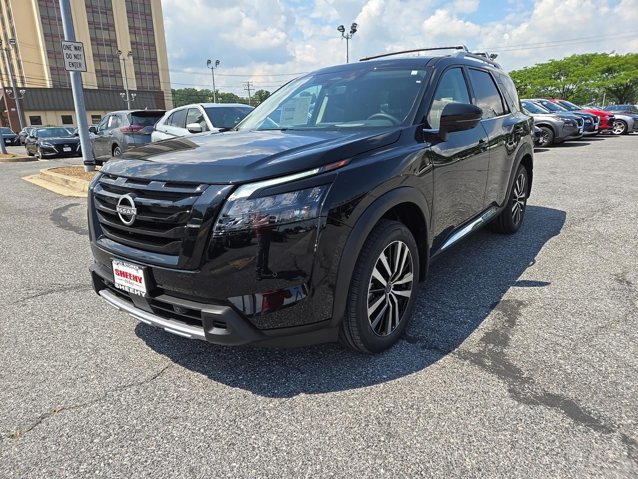 2025 Nissan Pathfinder Platinum Glen Burnie MD