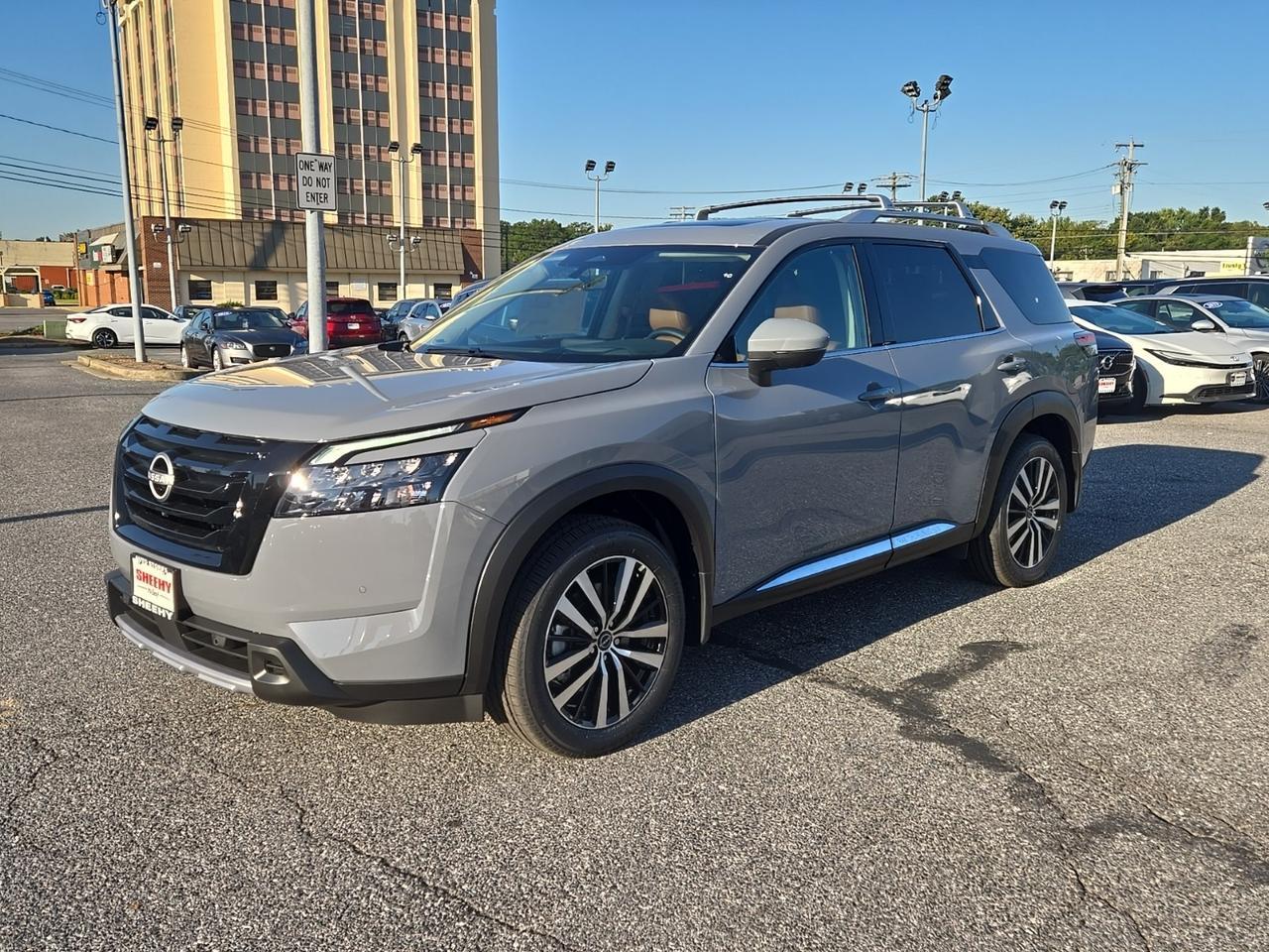 2025 Nissan Pathfinder Platinum Glen Burnie MD