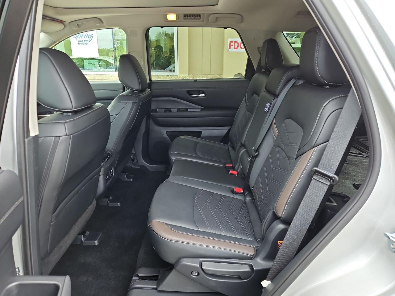 2025 Nissan Pathfinder Platinum Waldorf MD