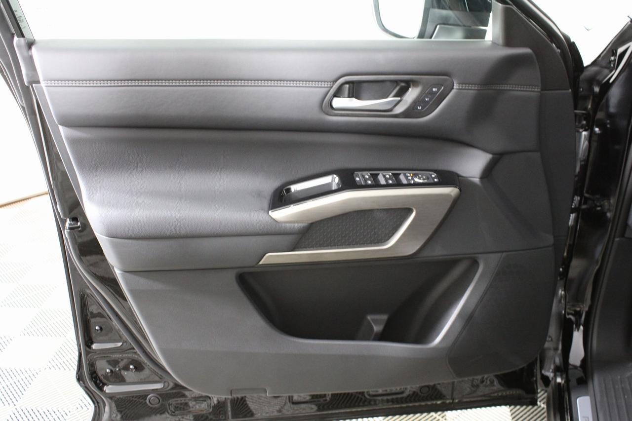2025 Nissan Pathfinder Platinum Manassas VA