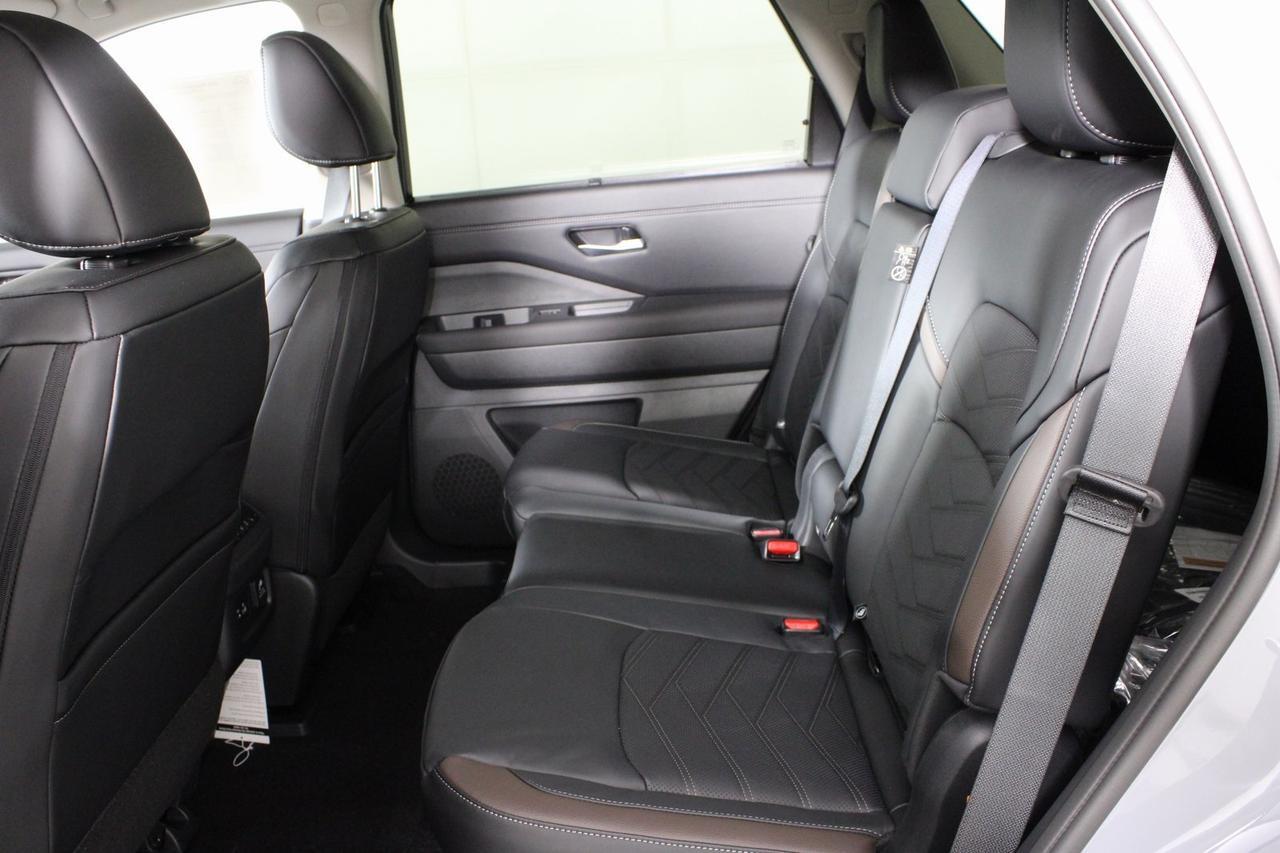 2025 Nissan Pathfinder Platinum Manassas VA