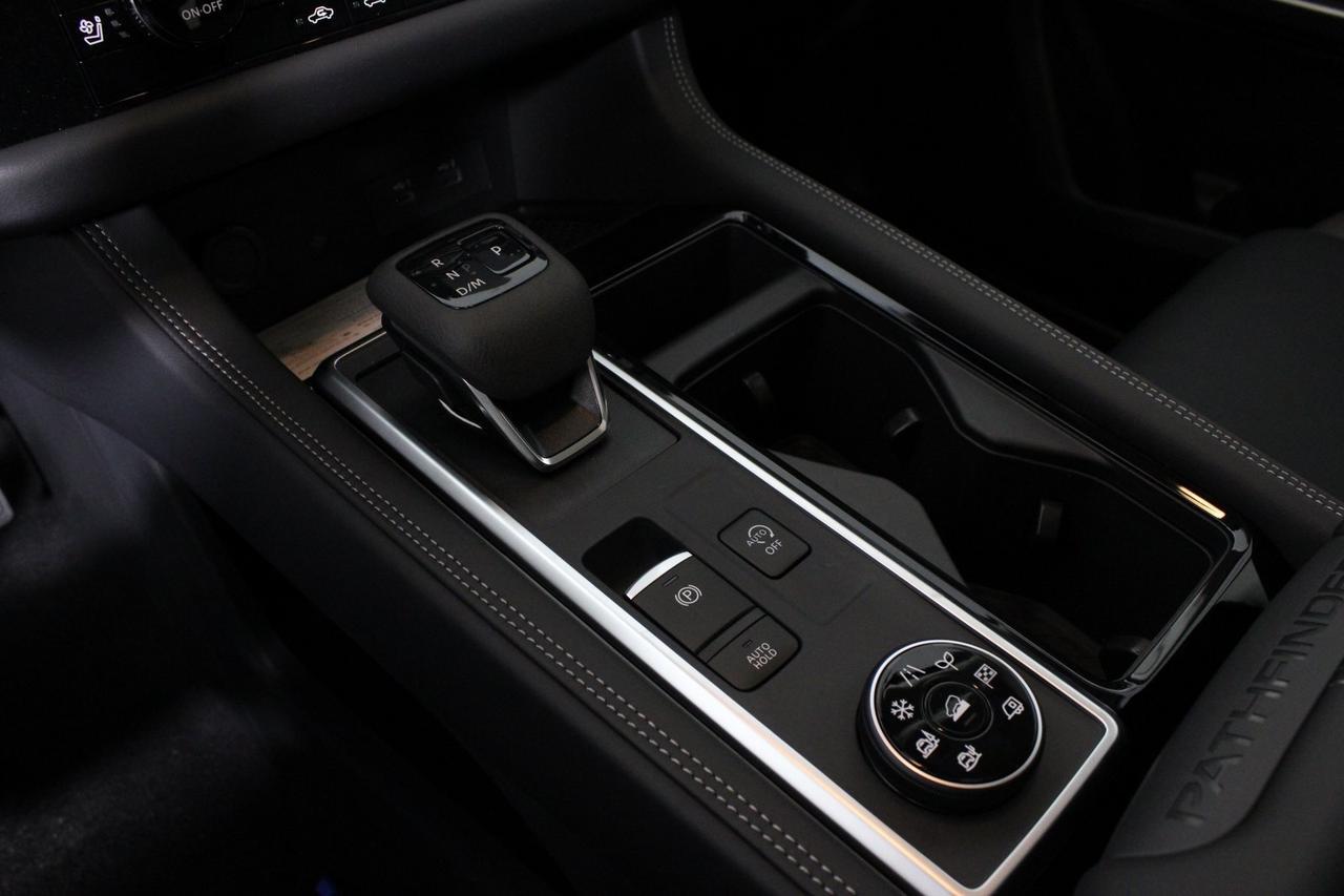 2025 Nissan Pathfinder Platinum Manassas VA