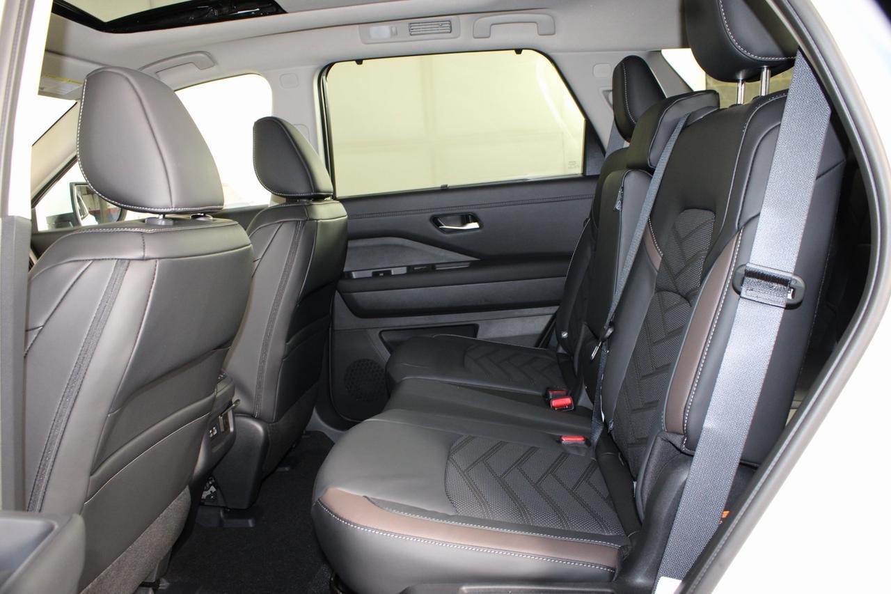 2025 Nissan Pathfinder Platinum Manassas VA