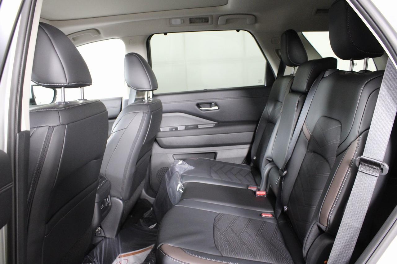 2025 Nissan Pathfinder Platinum Manassas VA