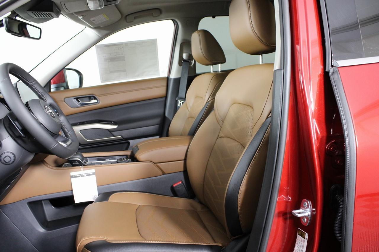 2025 Nissan Pathfinder Platinum Manassas VA