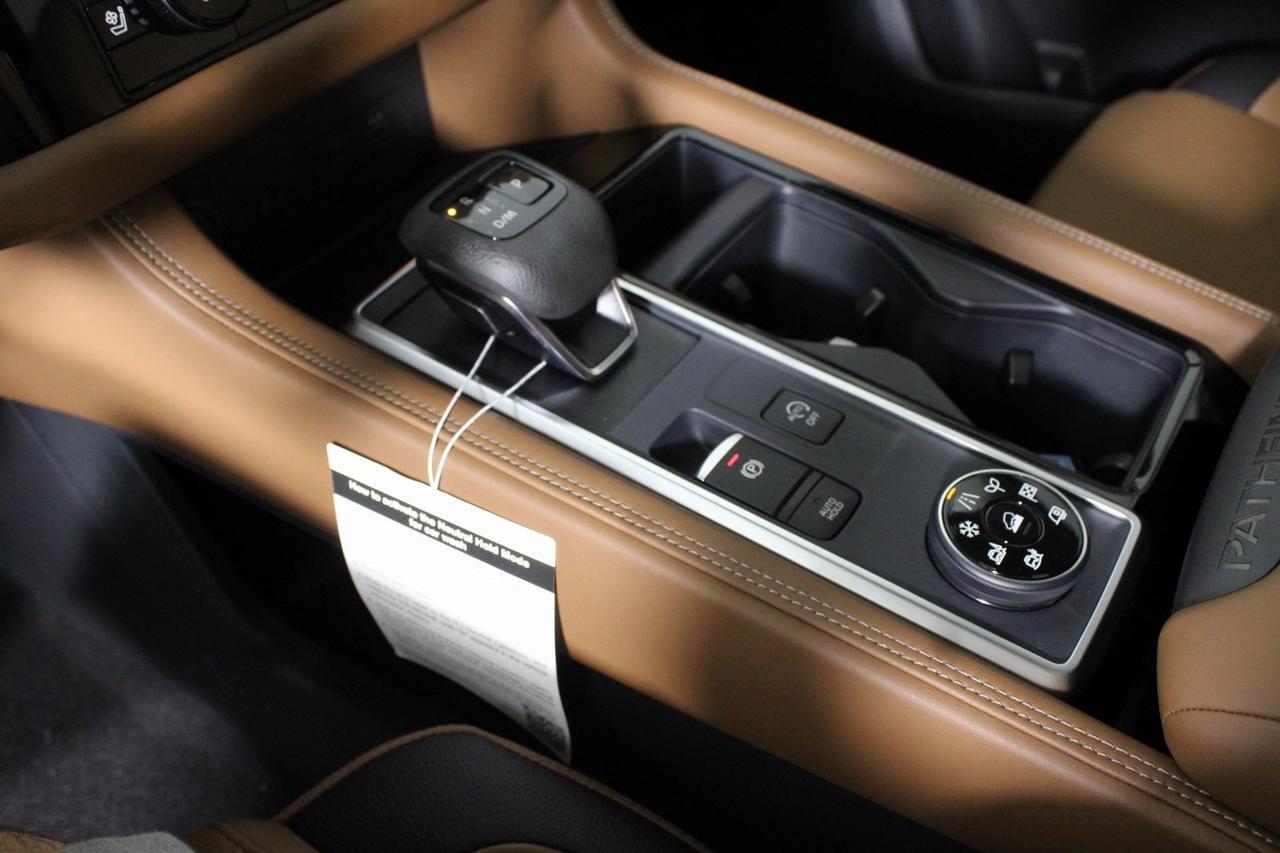 2025 Nissan Pathfinder Platinum Manassas VA