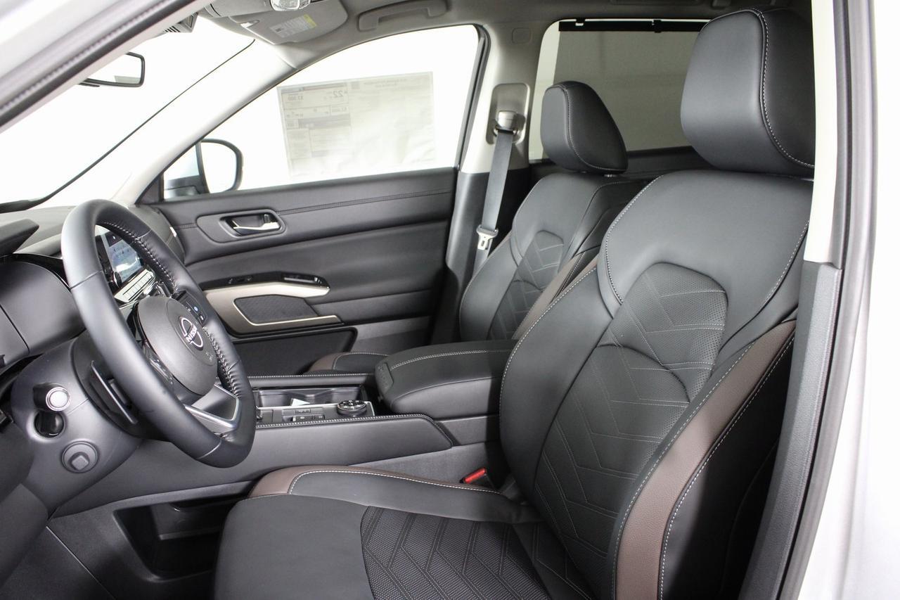 2025 Nissan Pathfinder Platinum Manassas VA