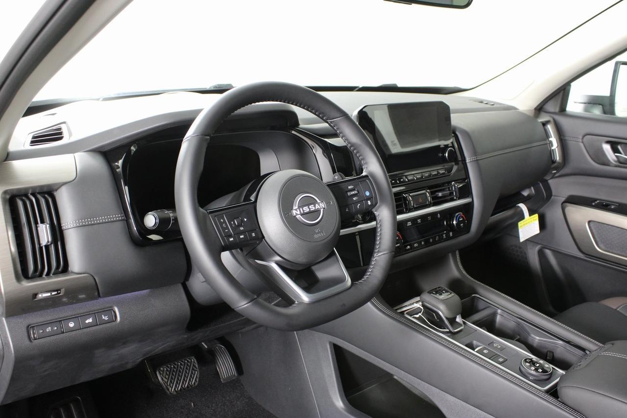 2025 Nissan Pathfinder Platinum Manassas VA