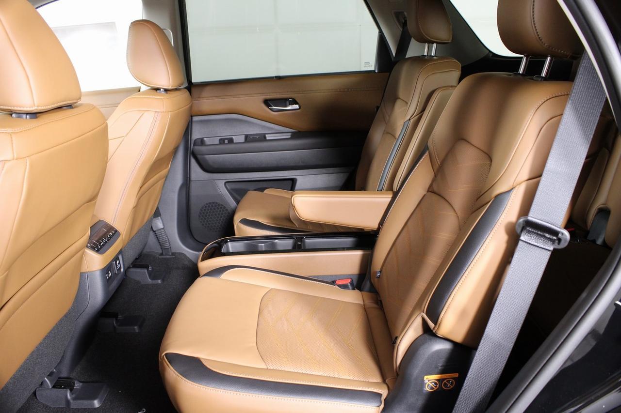 2025 Nissan Pathfinder Platinum Manassas VA