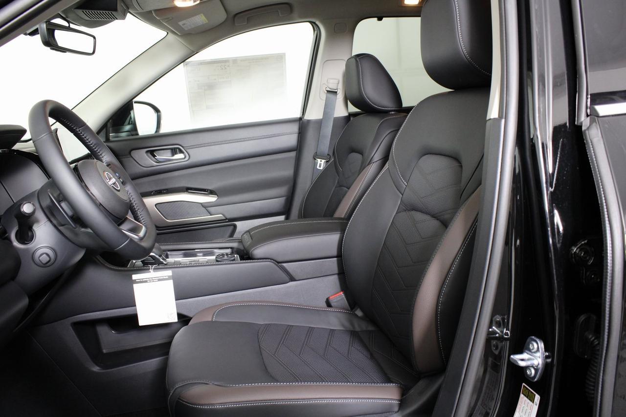 2025 Nissan Pathfinder Platinum Manassas VA