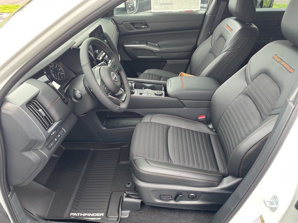 2025 Nissan Pathfinder Rock Creek 4WD Duluth MN