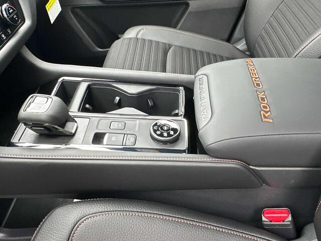 2025 Nissan Pathfinder Rock Creek Hoffman Estates IL