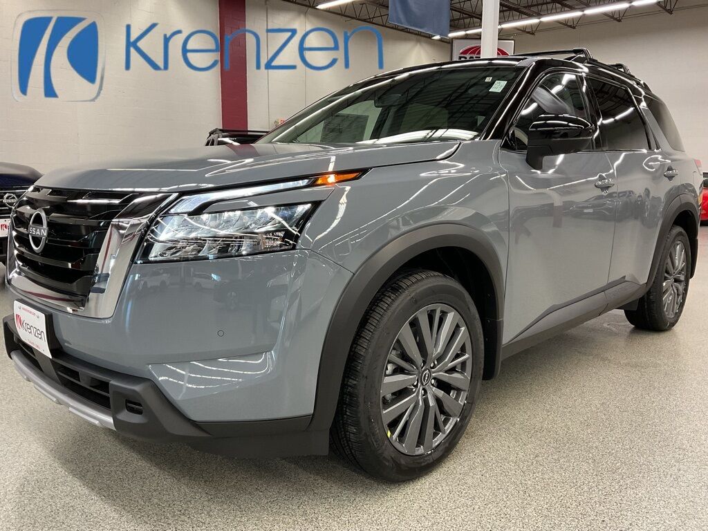 New 2025 Nissan Pathfinder SL in Duluth MN