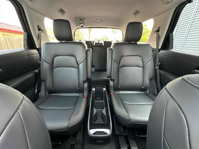 2025 Nissan Pathfinder SL Glendale Heights IL