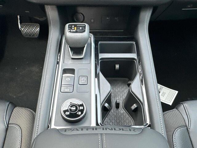 2025 Nissan Pathfinder SL Glendale Heights IL