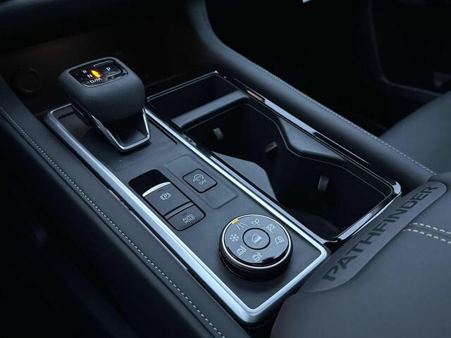 2025 Nissan Pathfinder SL Hoffman Estates IL