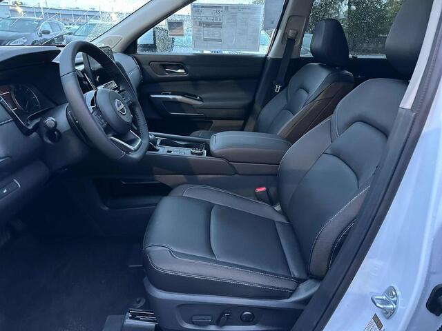 2025 Nissan Pathfinder SL Hoffman Estates IL
