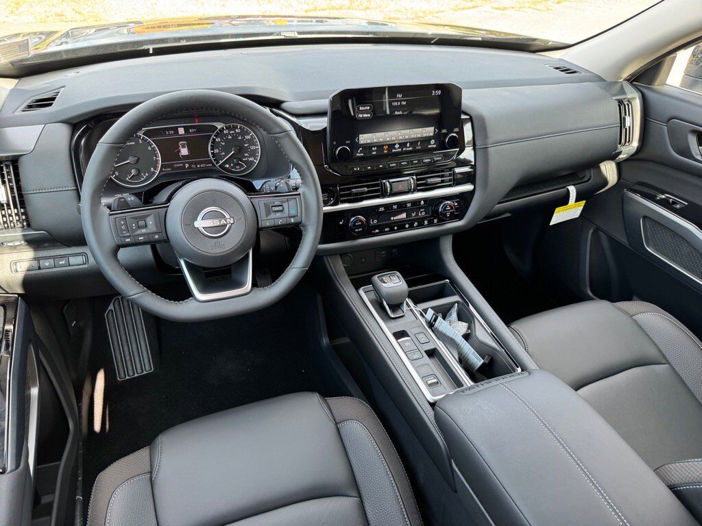 2025 Nissan Pathfinder SL Johnson City TN