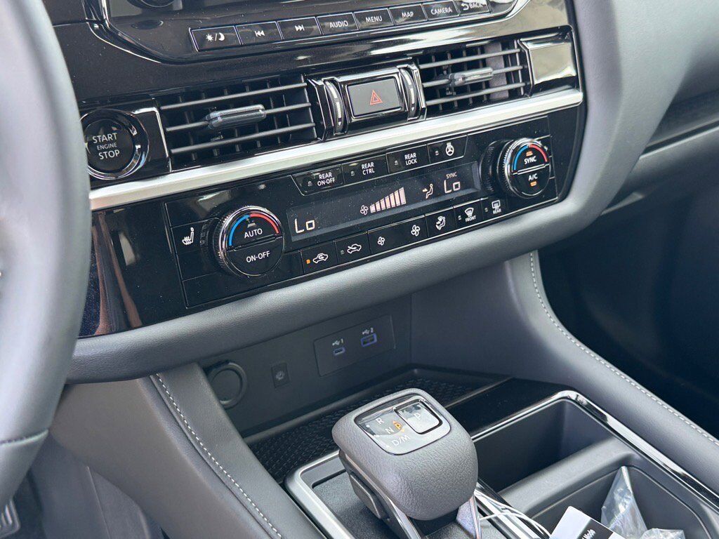 2025 Nissan Pathfinder SL Johnson City TN