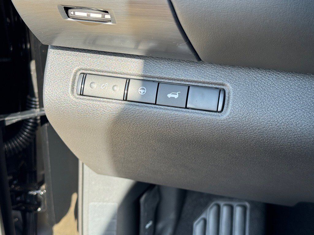 2025 Nissan Pathfinder SL Johnson City TN