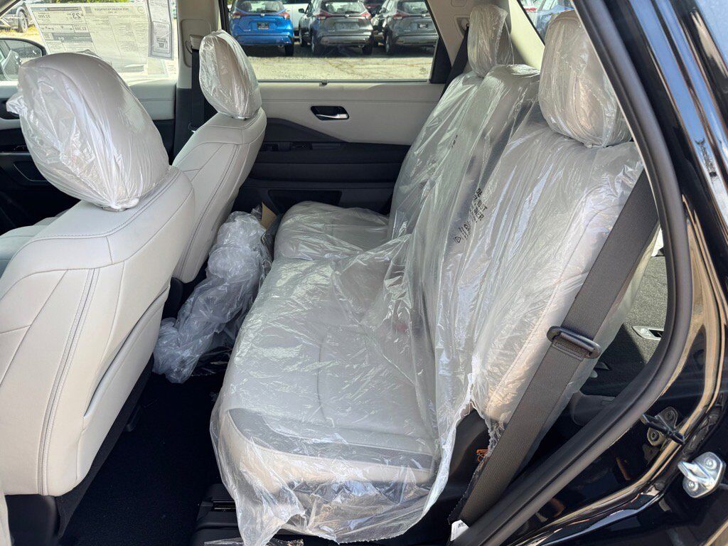 2025 Nissan Pathfinder SL Johnson City TN