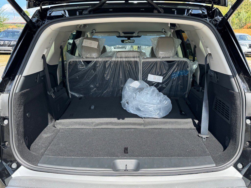 2025 Nissan Pathfinder SL Johnson City TN