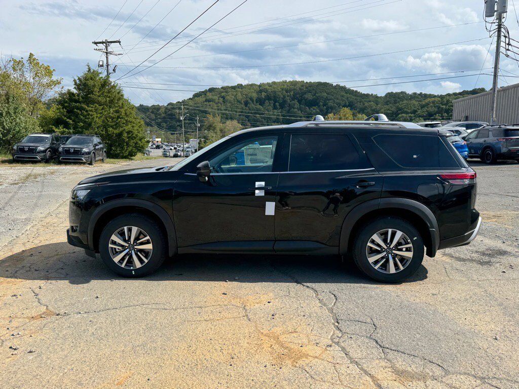 2025 Nissan Pathfinder SL Johnson City TN