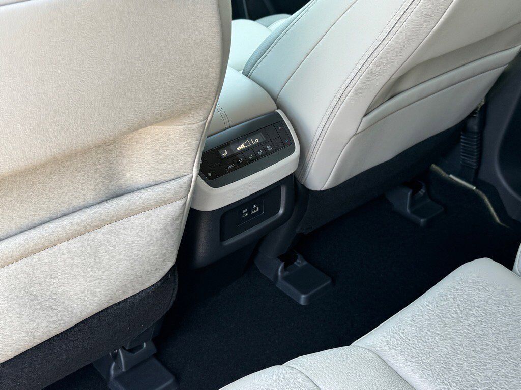 2025 Nissan Pathfinder SL Johnson City TN