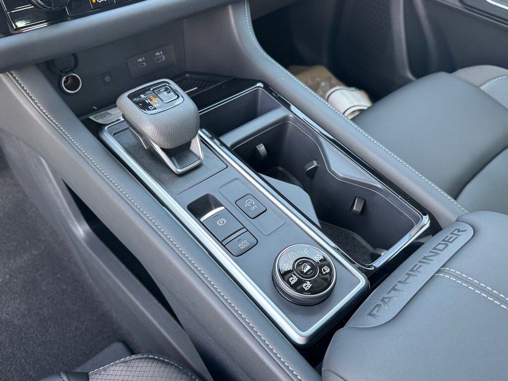 2025 Nissan Pathfinder SL Johnson City TN