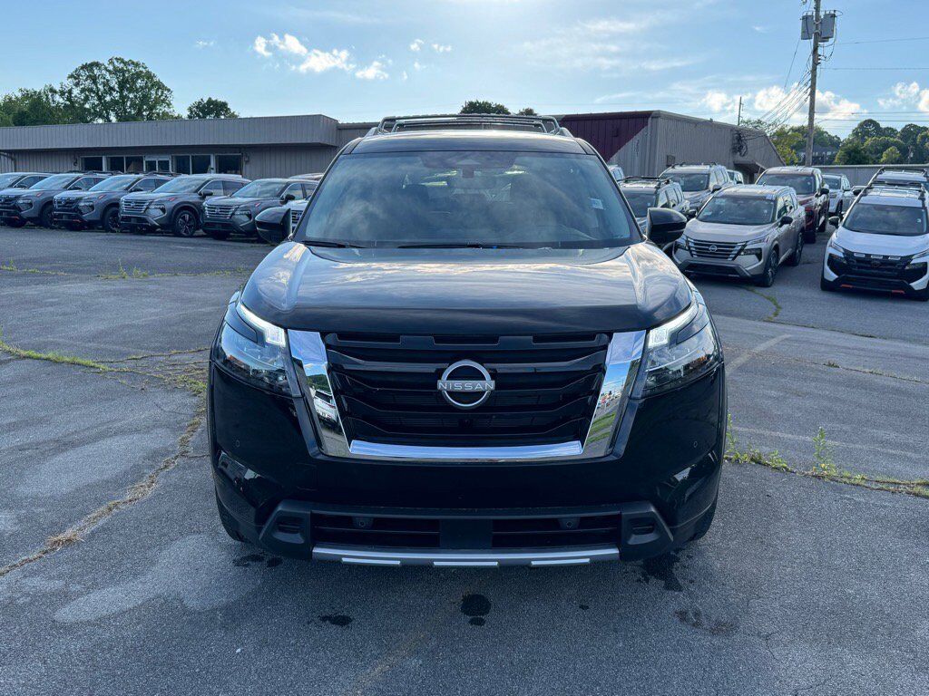 2025 Nissan Pathfinder SL Johnson City TN