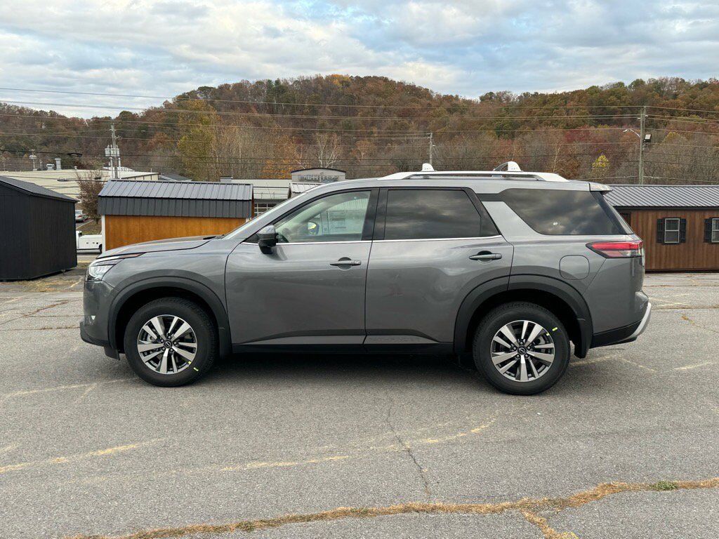 2025 Nissan Pathfinder SL Johnson City TN