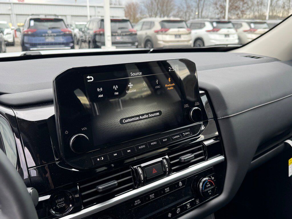 2025 Nissan Pathfinder SL Johnson City TN