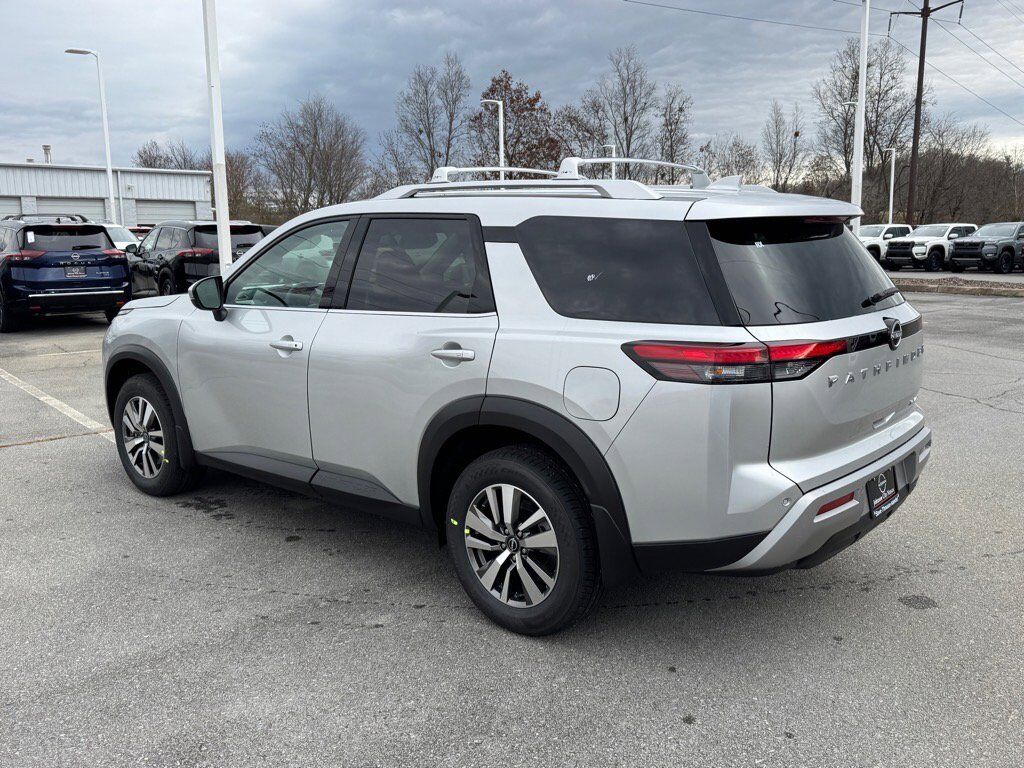 2025 Nissan Pathfinder SL Johnson City TN