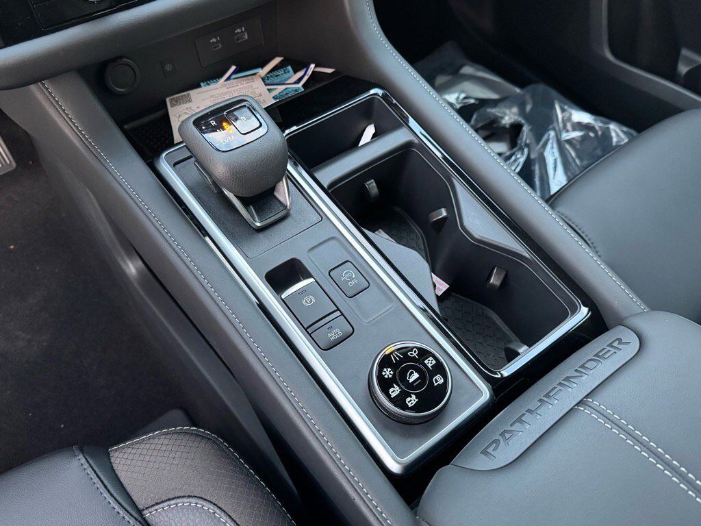 2025 Nissan Pathfinder SL Johnson City TN