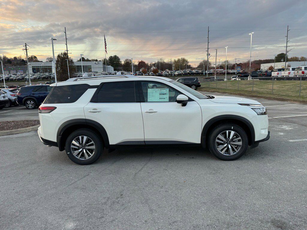 2025 Nissan Pathfinder SL Johnson City TN