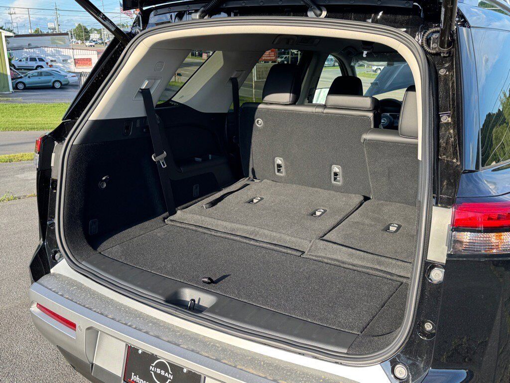 2025 Nissan Pathfinder SL Johnson City TN