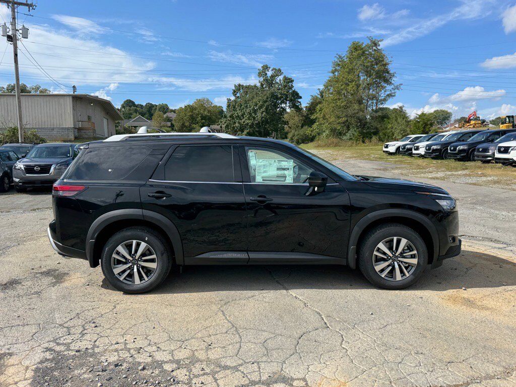 2025 Nissan Pathfinder SL Johnson City TN