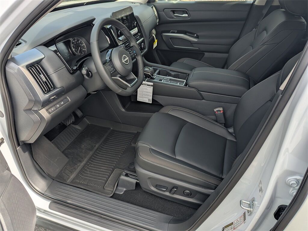 2025 Nissan Pathfinder SL Kennesaw GA