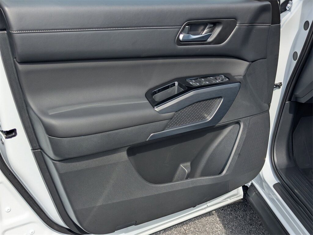 2025 Nissan Pathfinder SL Kennesaw GA