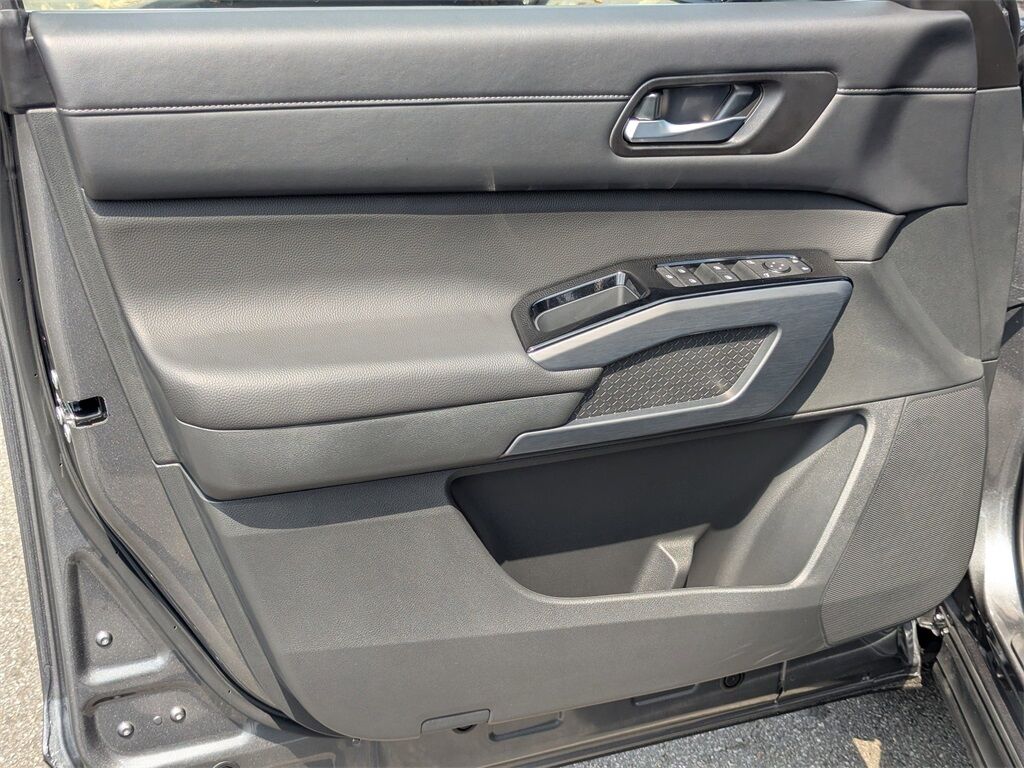 2025 Nissan Pathfinder SL Kennesaw GA