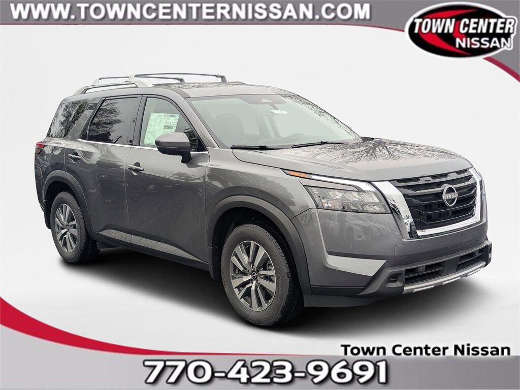 2025 Nissan Pathfinder SL