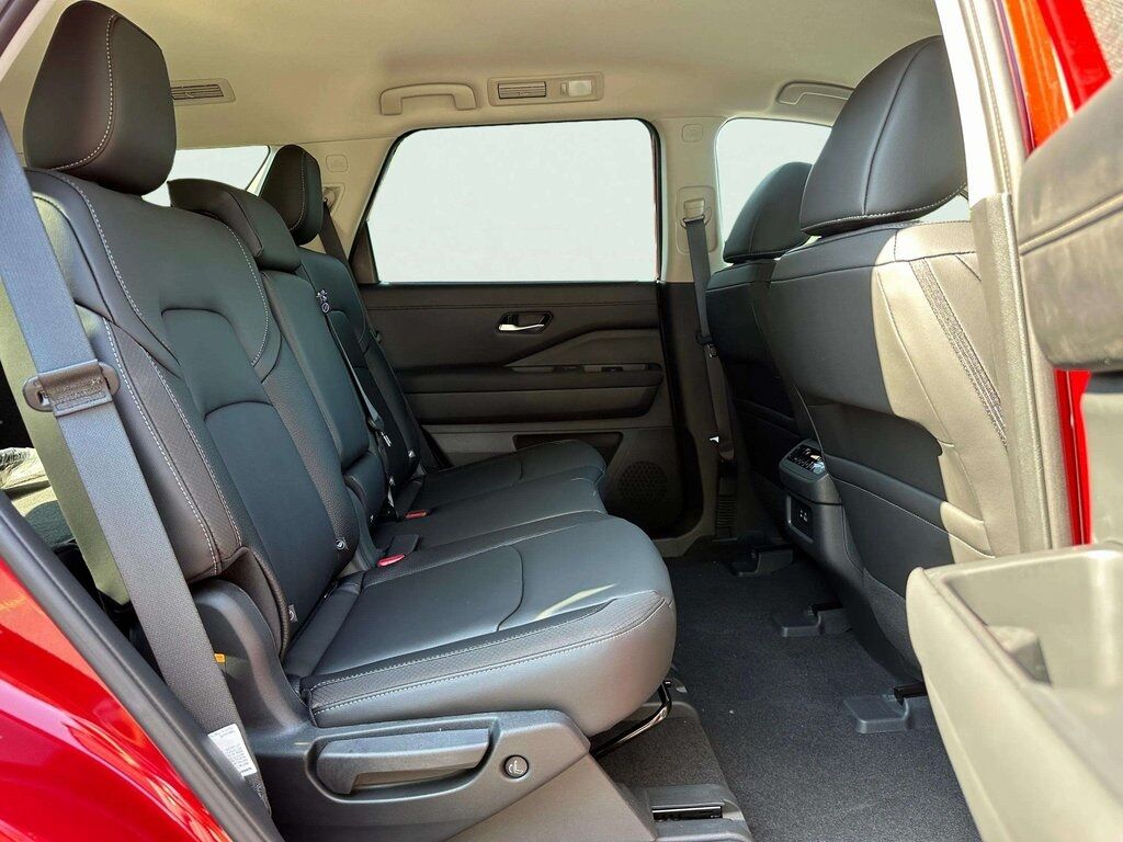 2025 Nissan Pathfinder SL San Clemente CA